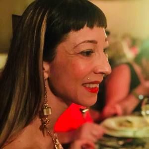 Meet your Posher, SuzE Q